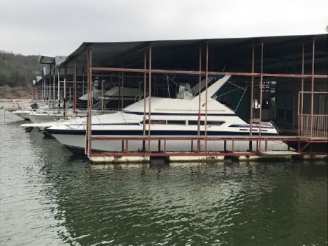 Carver Boats For Sale by owner | 1989 38 foot Carver Santego